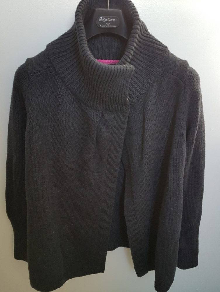 Karmic Cocoon Wrap by Lululemon